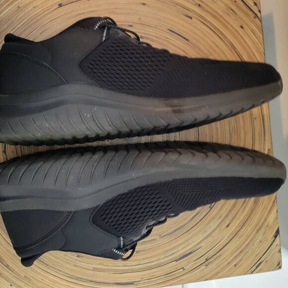 Skechers Men's Ultra Flex Memory Foam Mesh Knit Bungee Lace Athletic Sneaker 12 - Picture 3 of 6